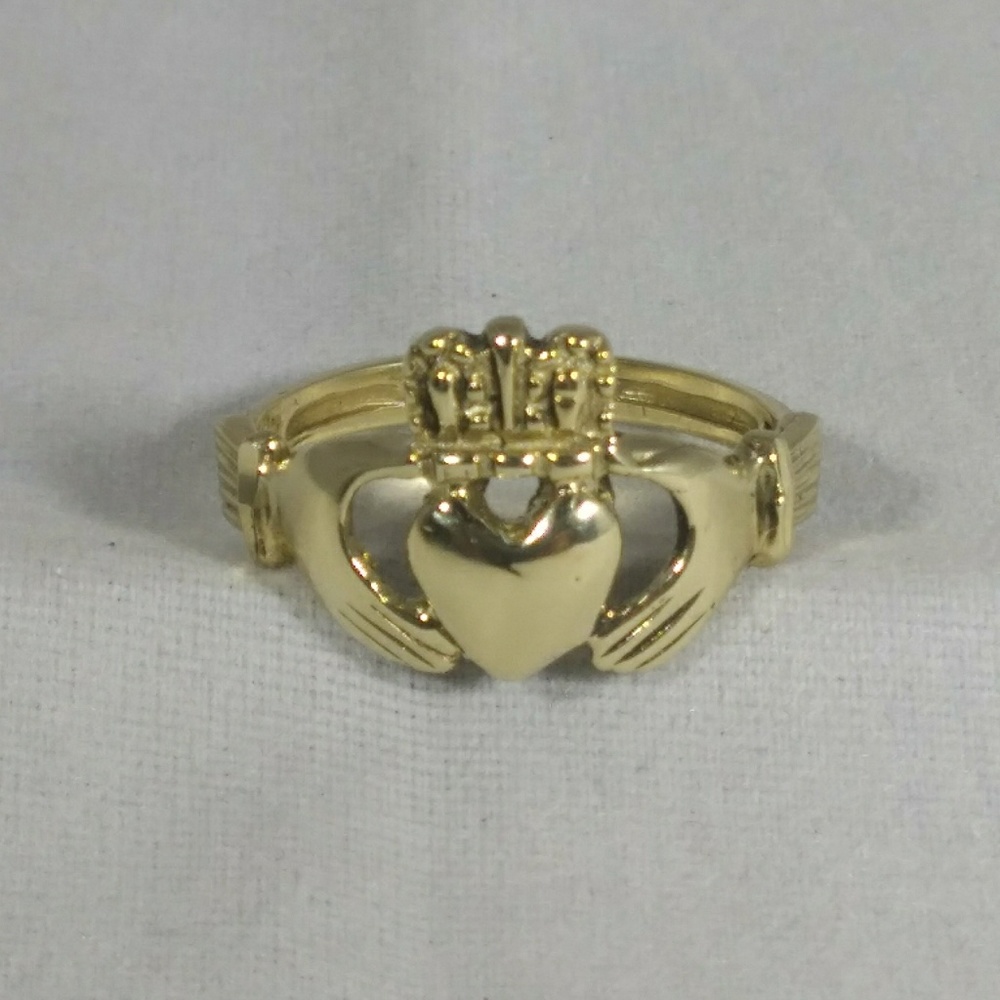 10kt Yellow Gold Claddagh Promise Ring